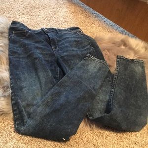 Super cute high rise jeans